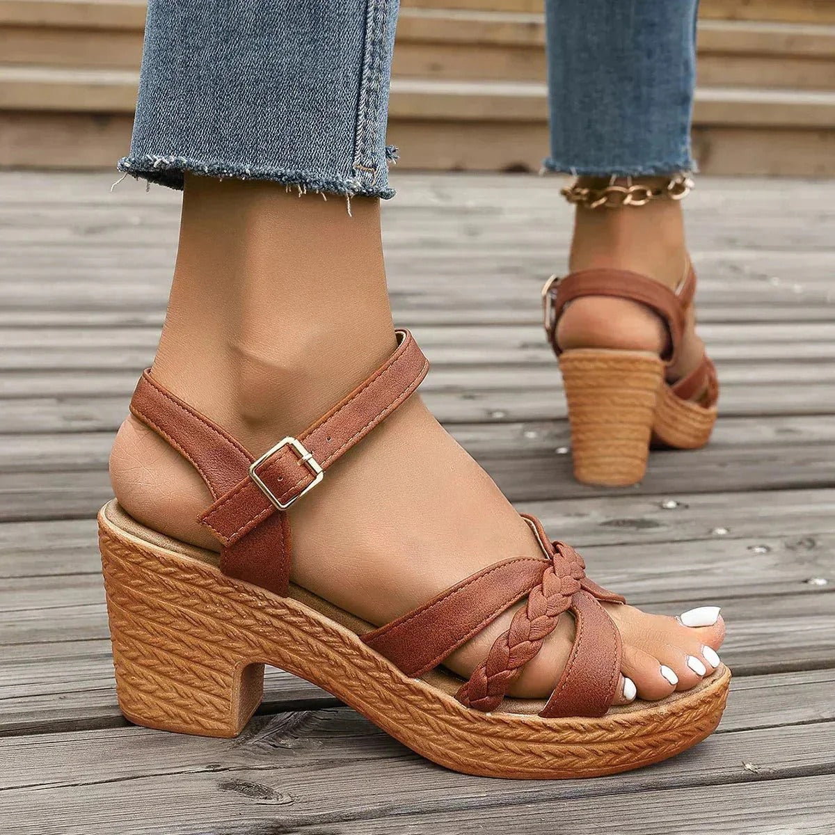 Ffion - Trendige, solide Sandalen