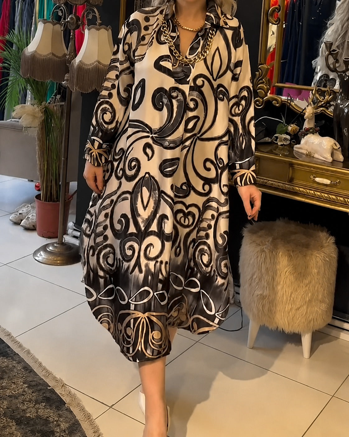 Paula - Locker geschnittenes, elegantes Kleid