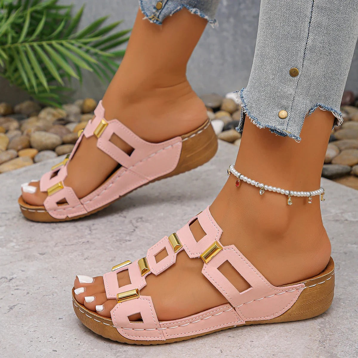 Victoria - Stilvolle Keilsandalen