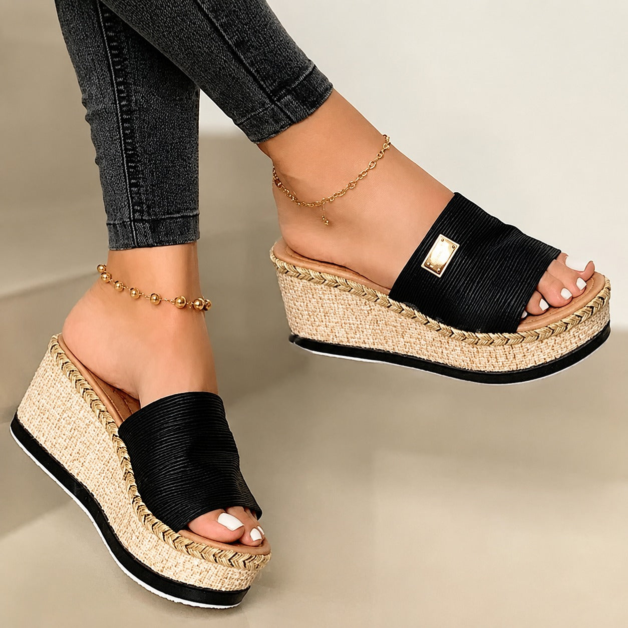 Camilla - Stilvolle dicke Keilsandalen