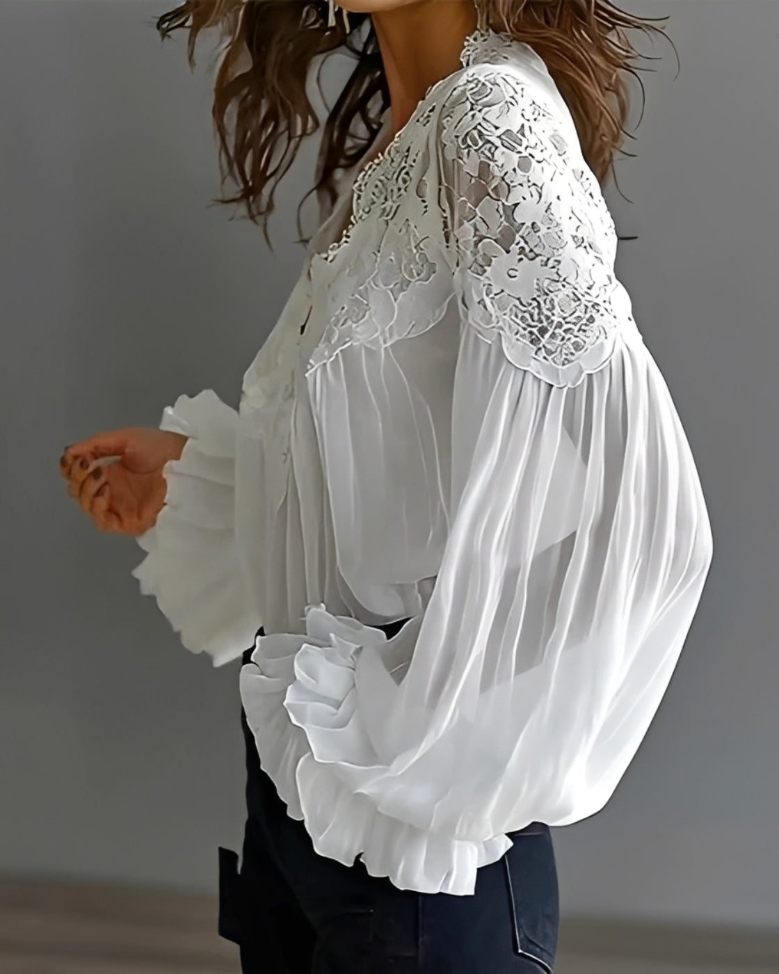Kim - Trendige Bluse mit V-Ausschnitt