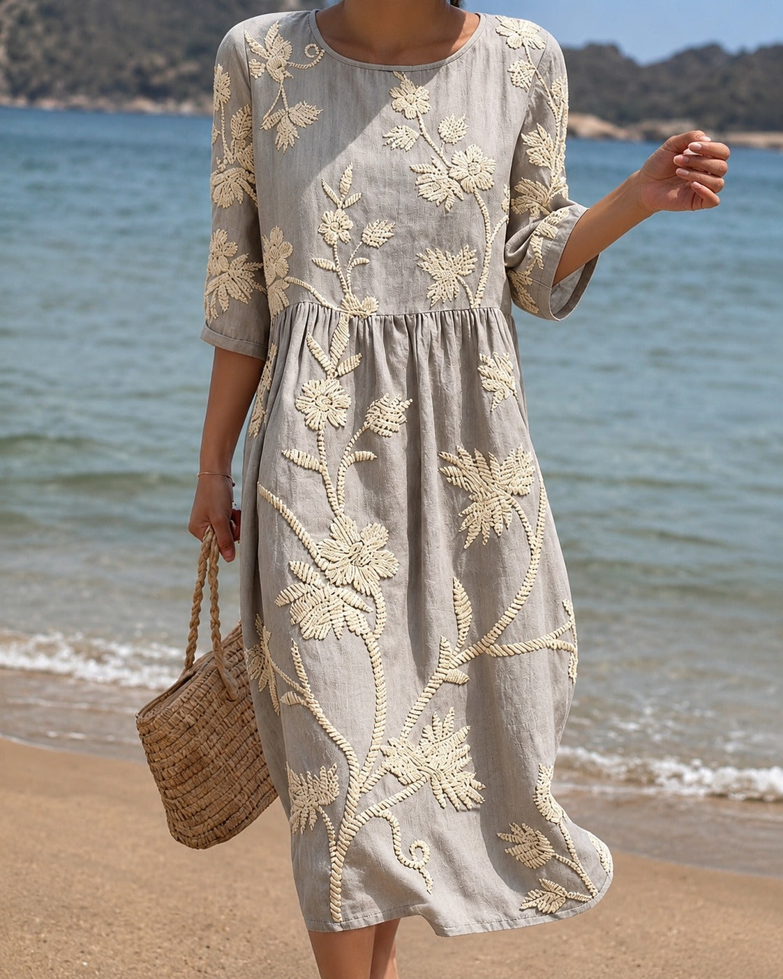 Teresa - Schickes besticktes Midikleid
