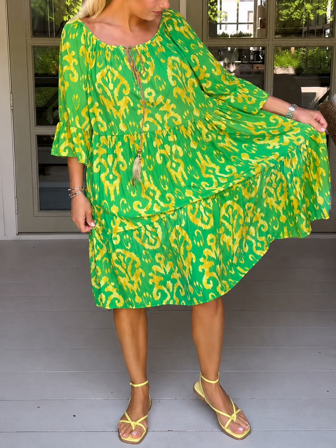 Jamie - Ein Kleid mit weiten Glockenärmeln