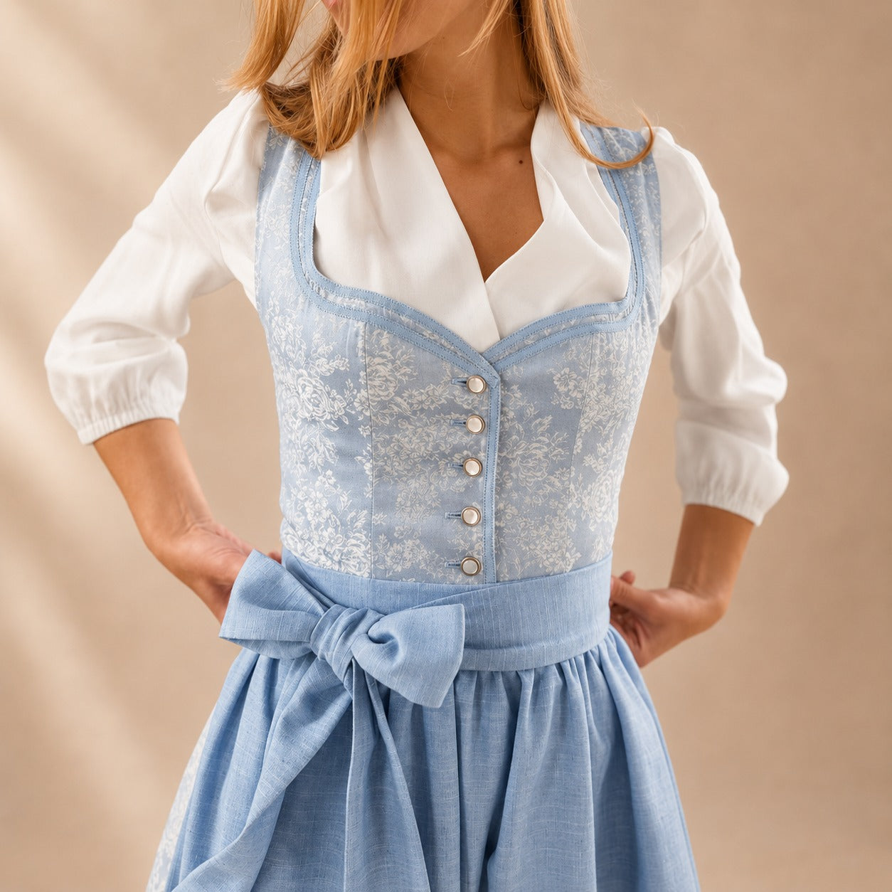 Cora - Klassisches Oktoberfestkleid mit Schleife