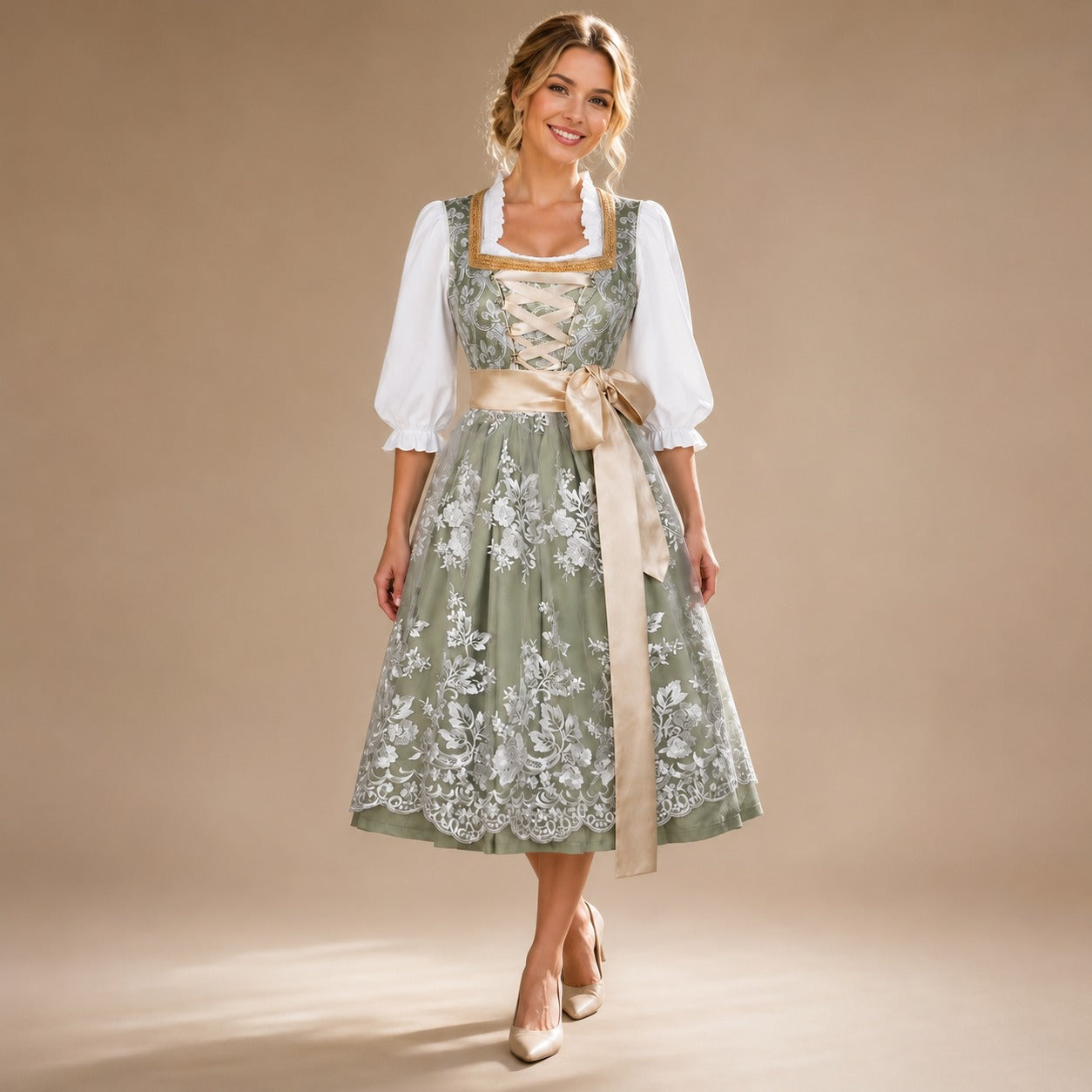 Kathleen - Schickes langärmeliges Outfit für das Oktoberfest