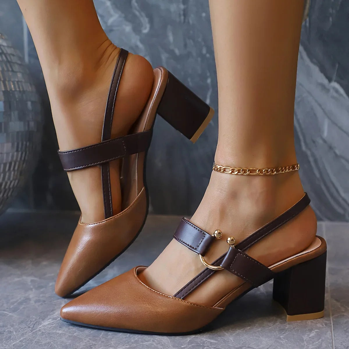 Caelan - Slingback-Denken-Absätze