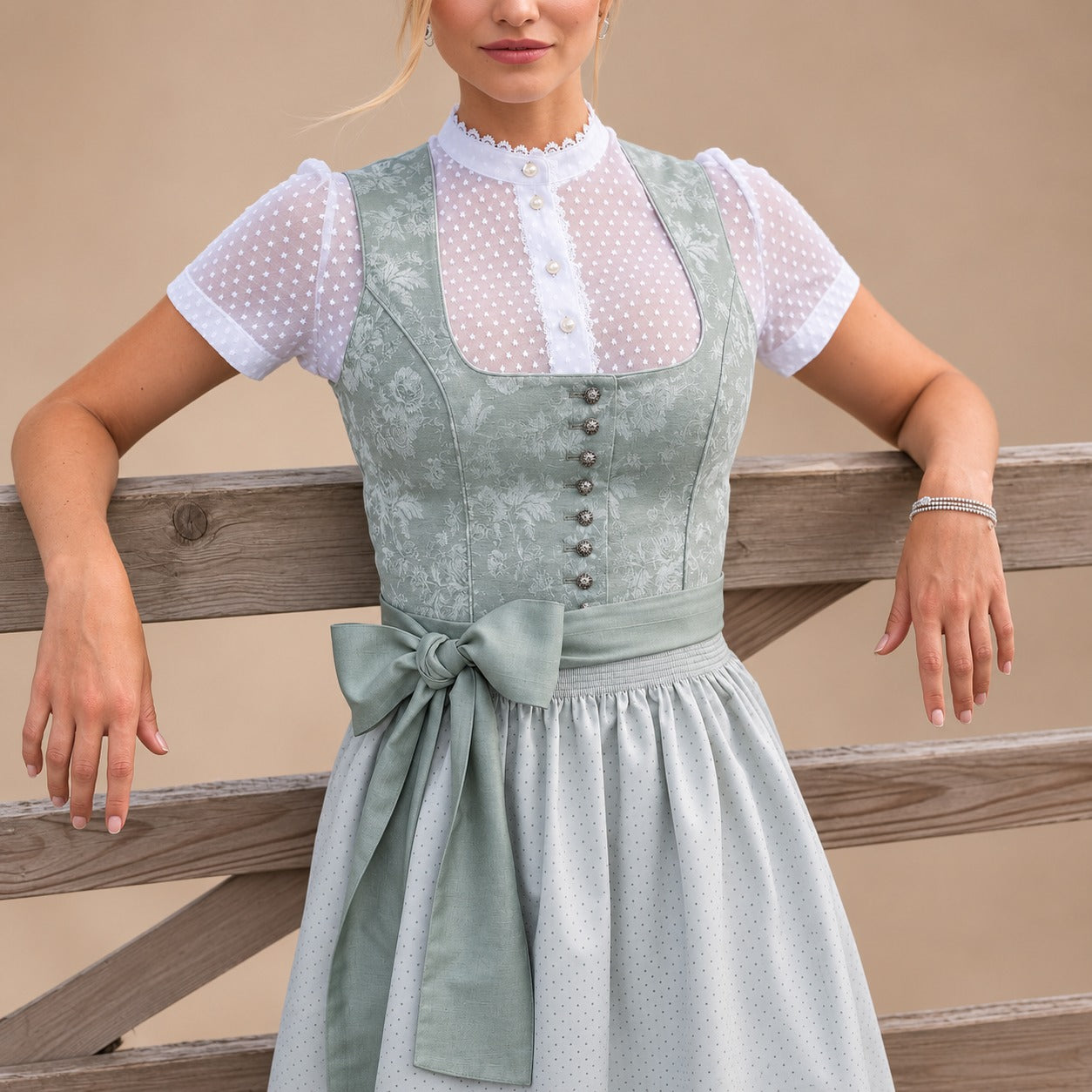 Cora - Klassisches Oktoberfestkleid mit Schleife