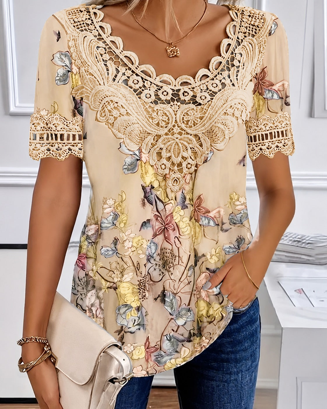 Leah - Schicke Blumenbluse
