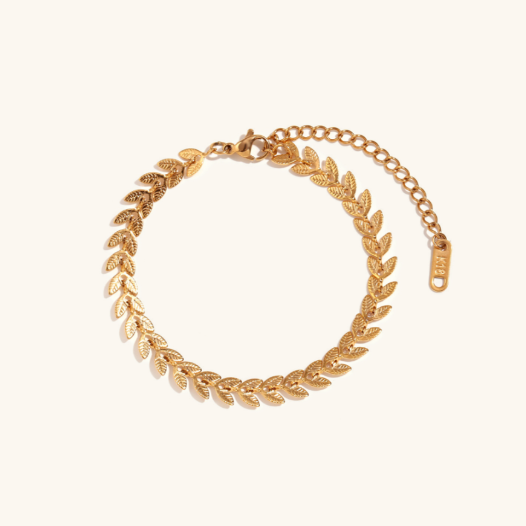 Sisi – Fußarmband mit goldfarbenen Blättern