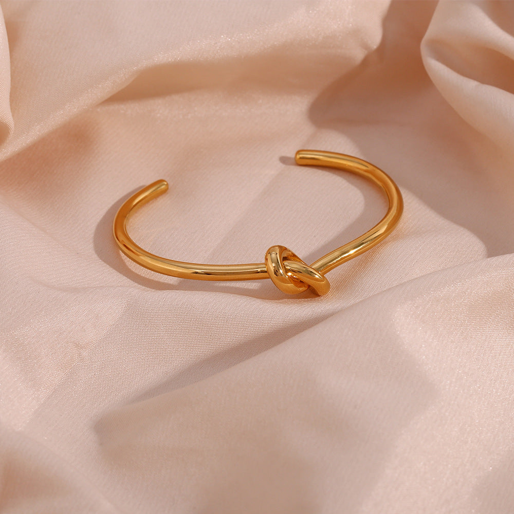 Louisa - Knotenarmband in Gold