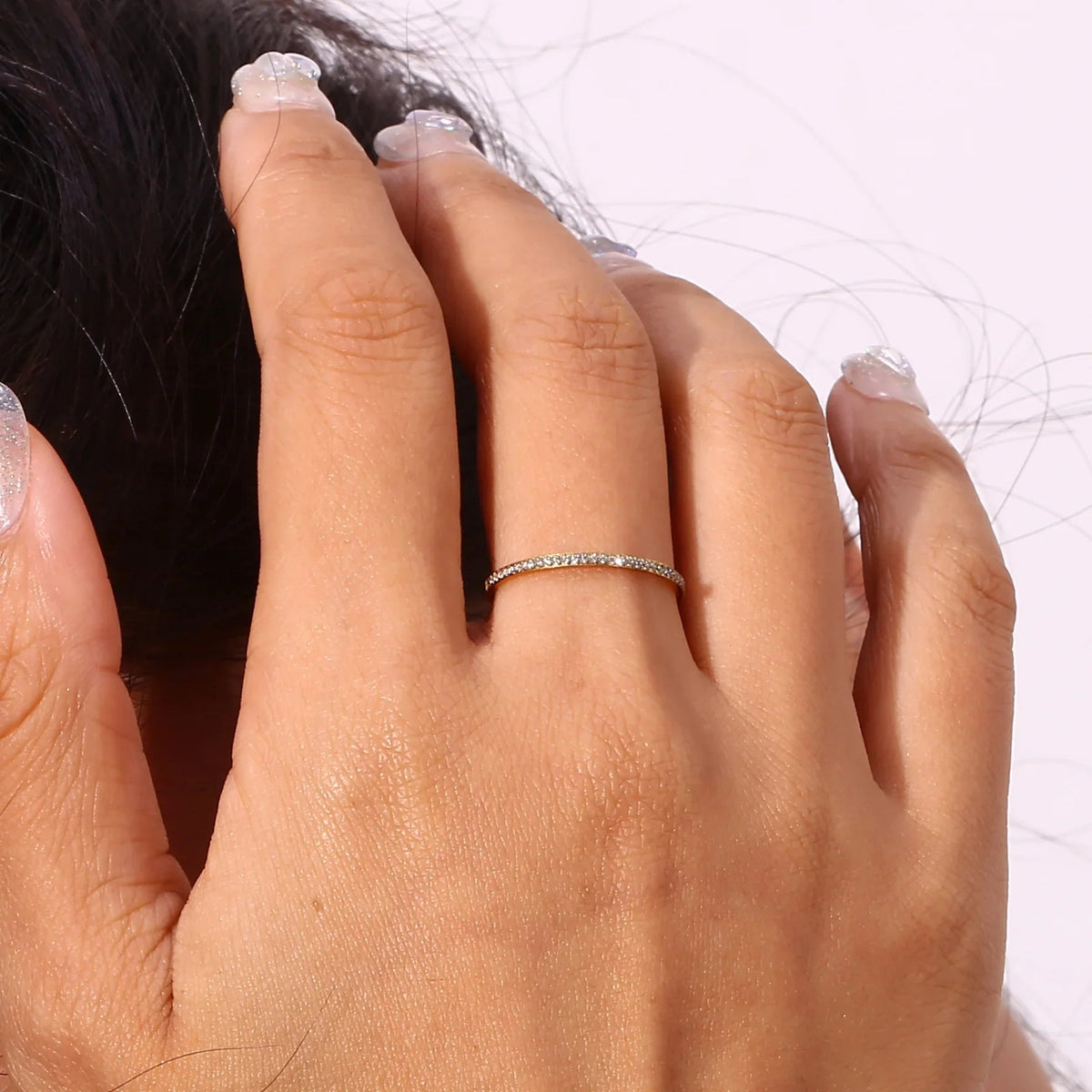 Zarra – leuchtender Pavé-Ring aus Gold