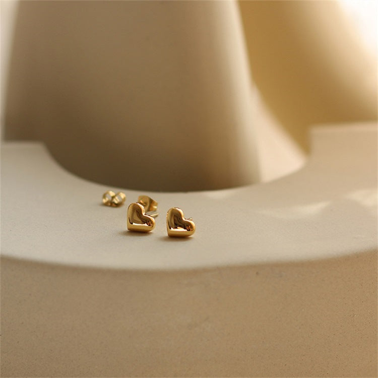 Mila – Herzohrringe in Gold