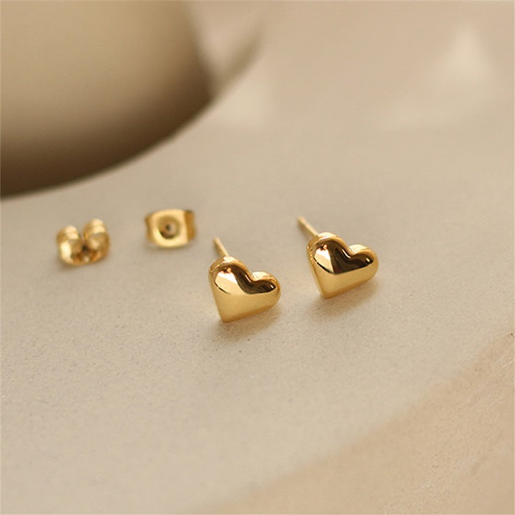 Mila – Herzohrringe in Gold