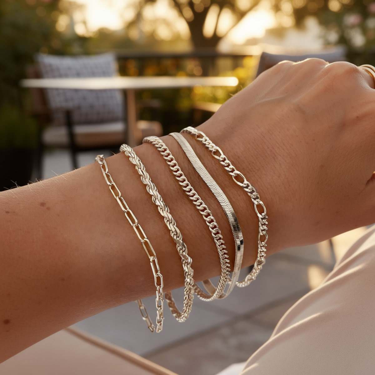 Elara – Set aus einfachen Armbändern für Frauen