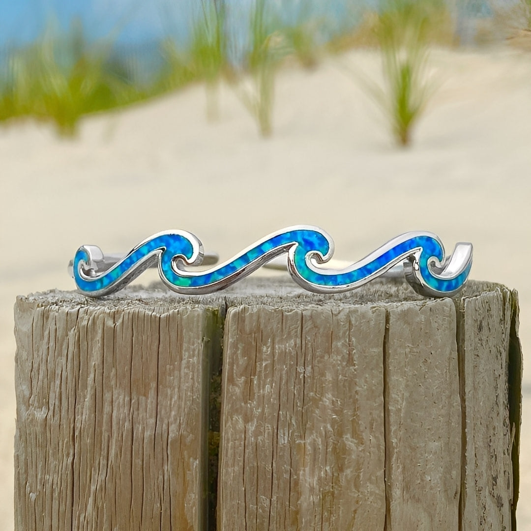 Naya – Wellenarmband mit Opal und Silber