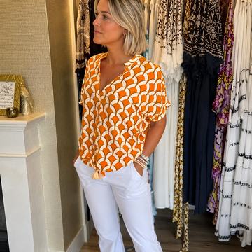 Leona - Elegantes Damenoberteil mit Print