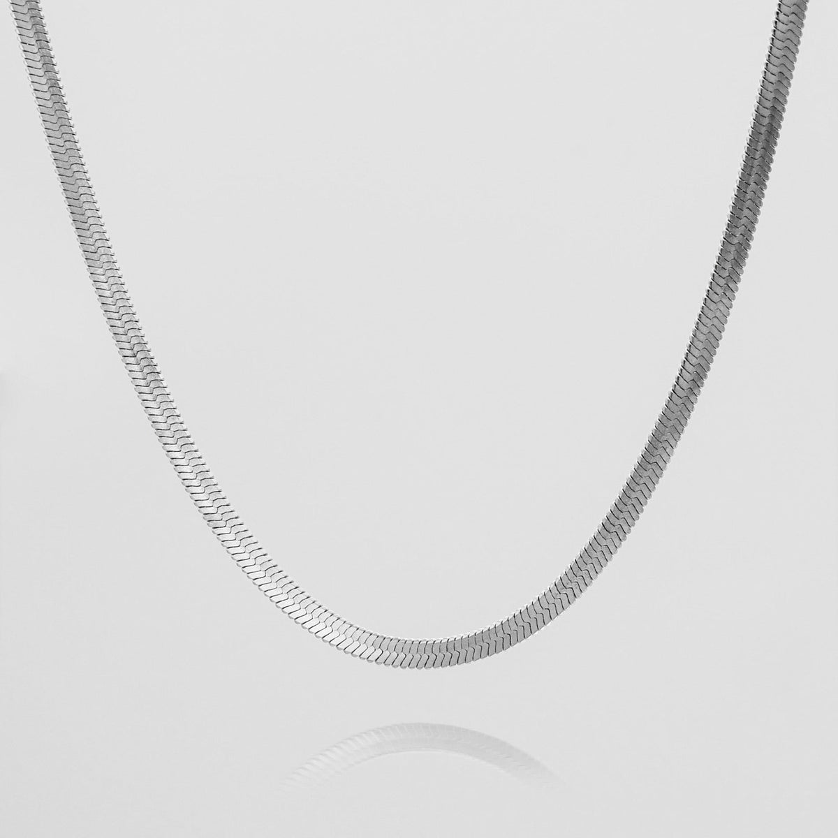 Juliette – Edle Chevron-Halskette