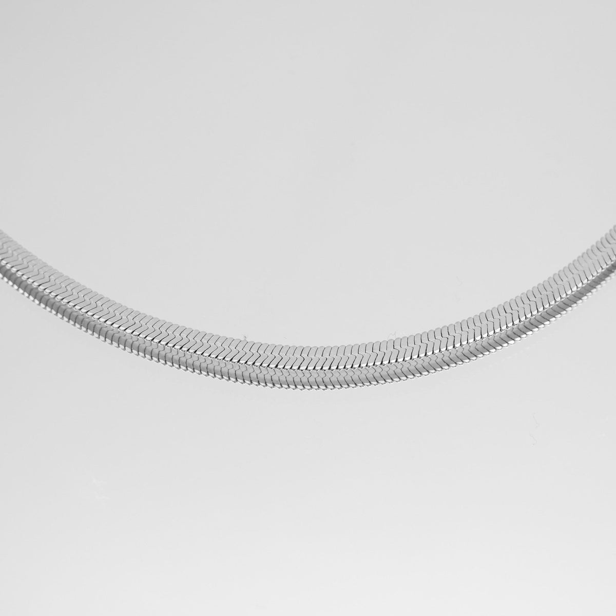 Juliette – Edle Chevron-Halskette