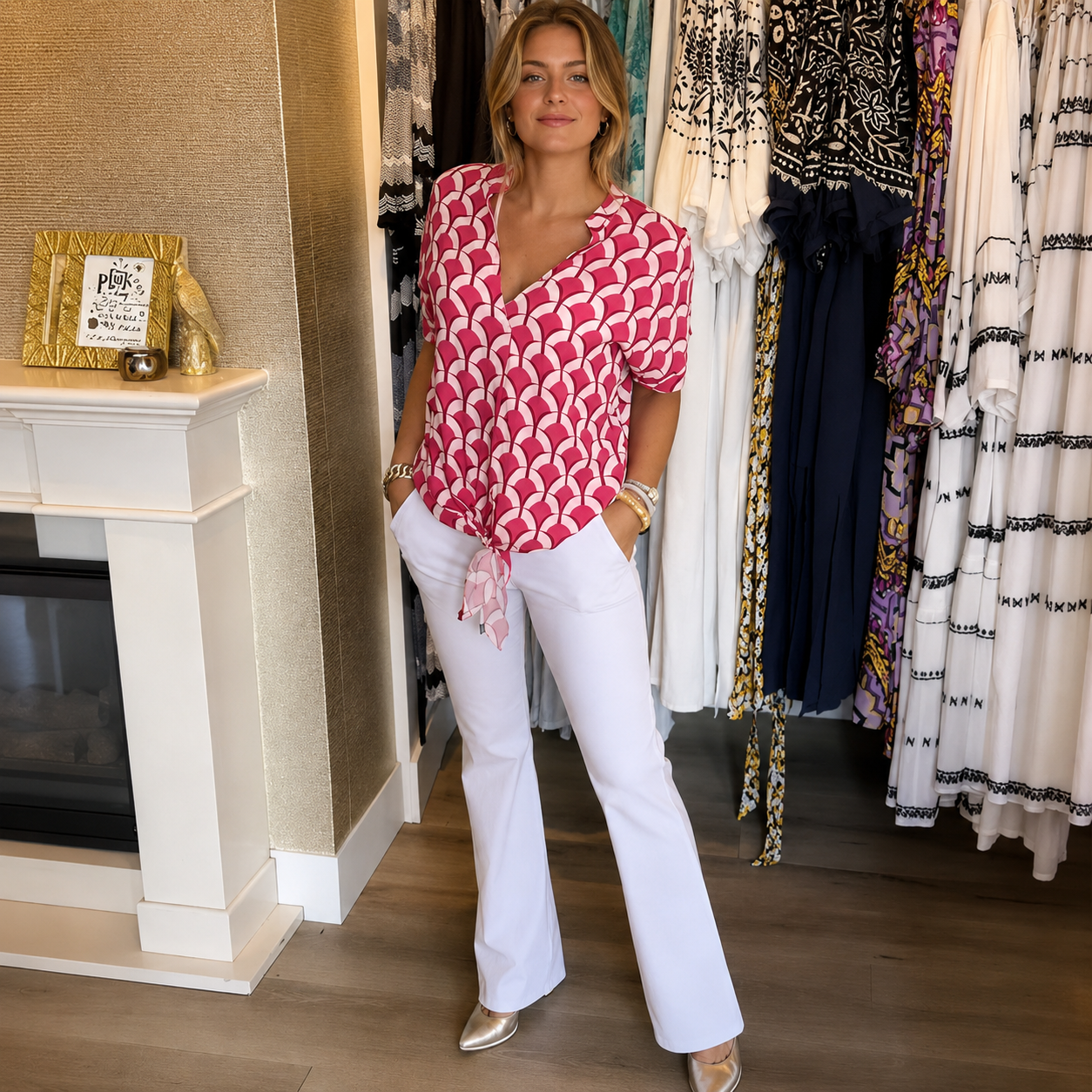 Leona - Elegantes Damenoberteil mit Print