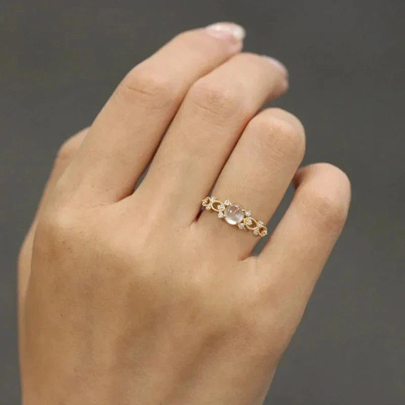 Sienna – Handgefertigter Ring mit Mondstein