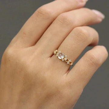 Sienna – Handgefertigter Ring mit Mondstein