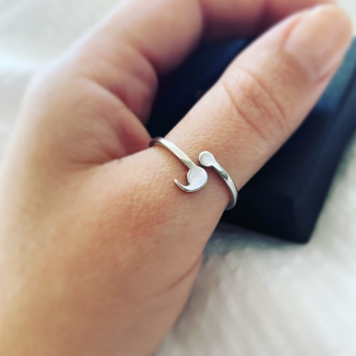Stilvoller Semikolonring - Kraft-Ring