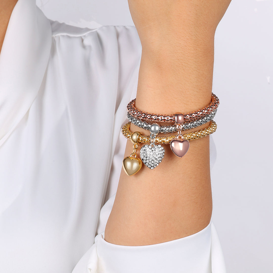 Aria – Metallarmband mit stabilen Herzen