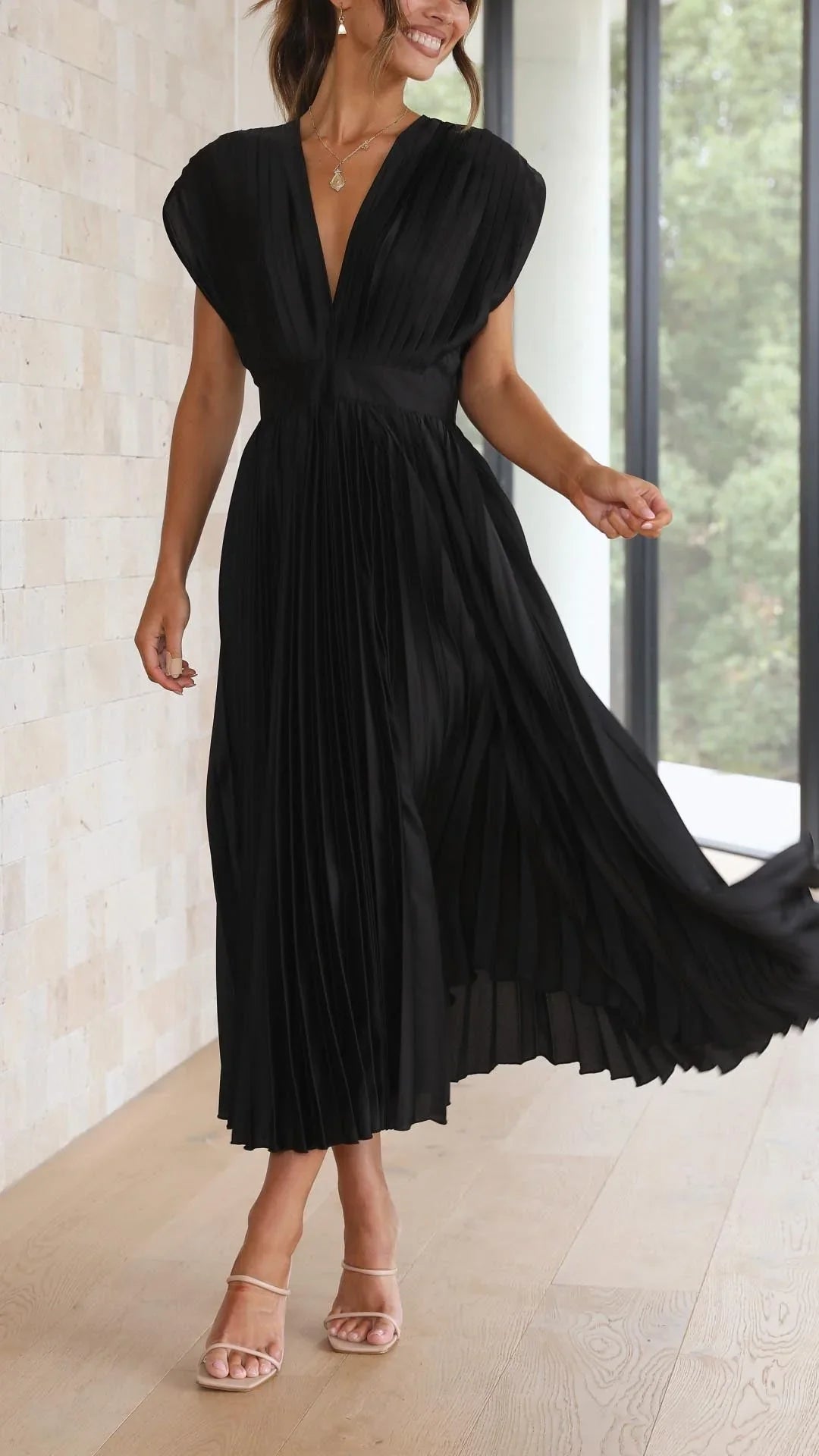 Maria – Stilvolles Damen Plisseekleid
