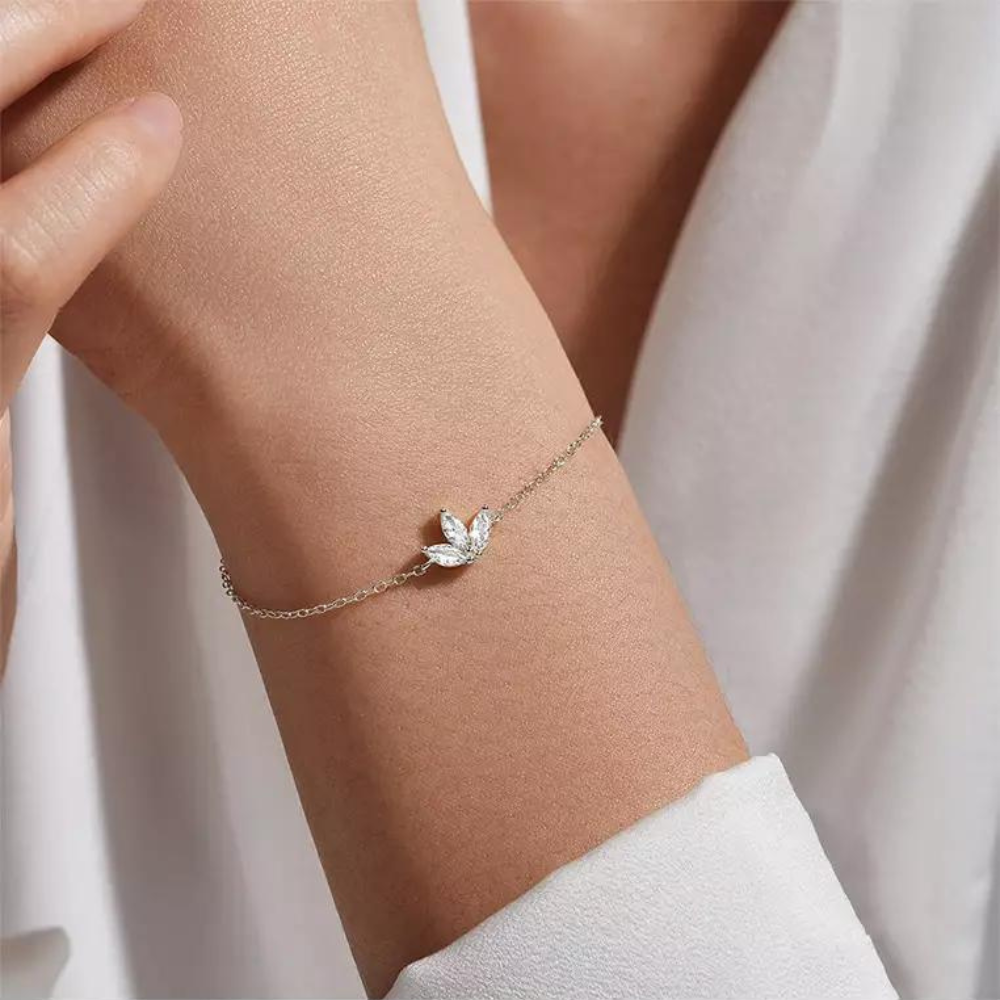 Drei Zirkonia-Blüten - Kettenarmband