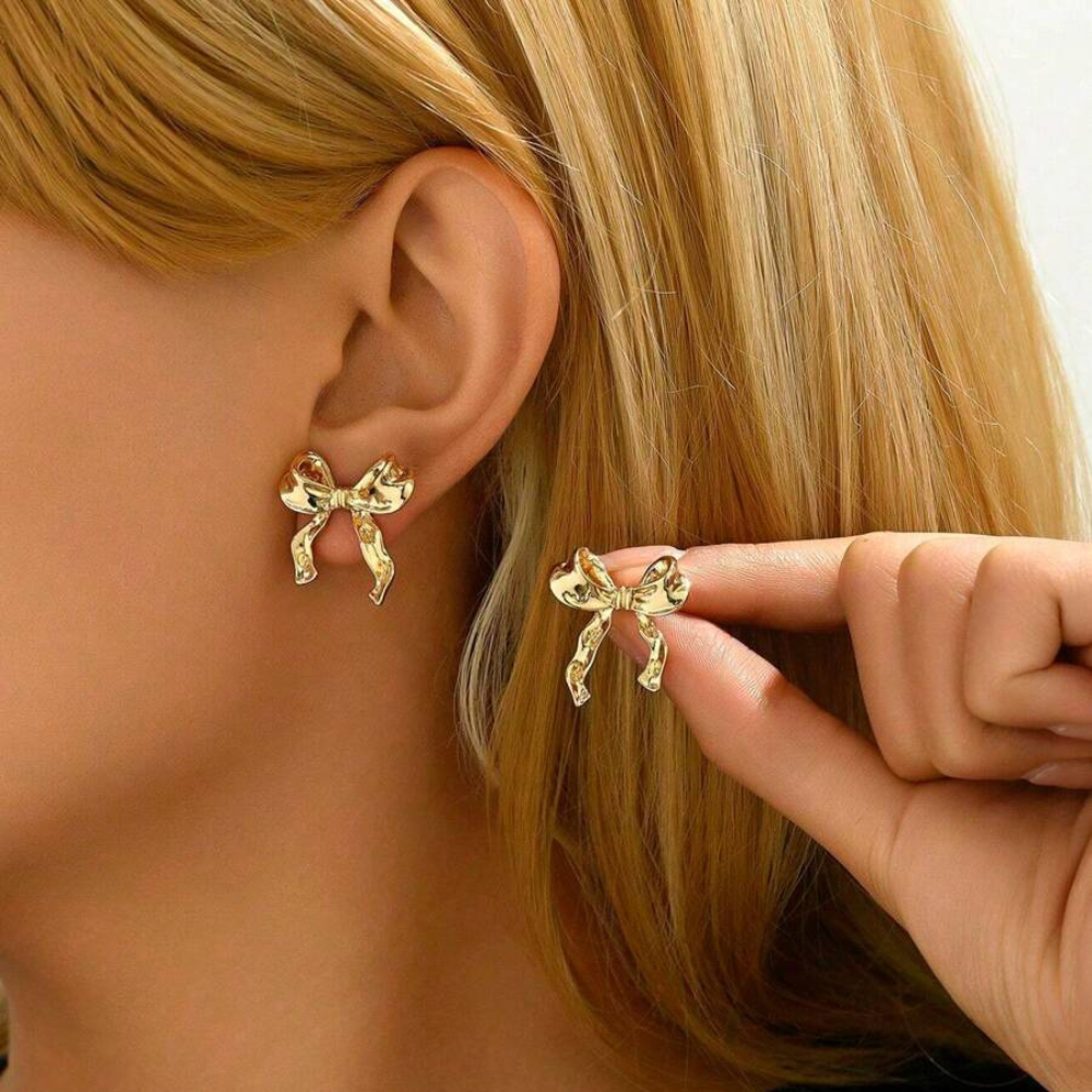 Ohrringe in Weißgold mit Schleifenmotiv - Knopfohrringe im Schleifenstil