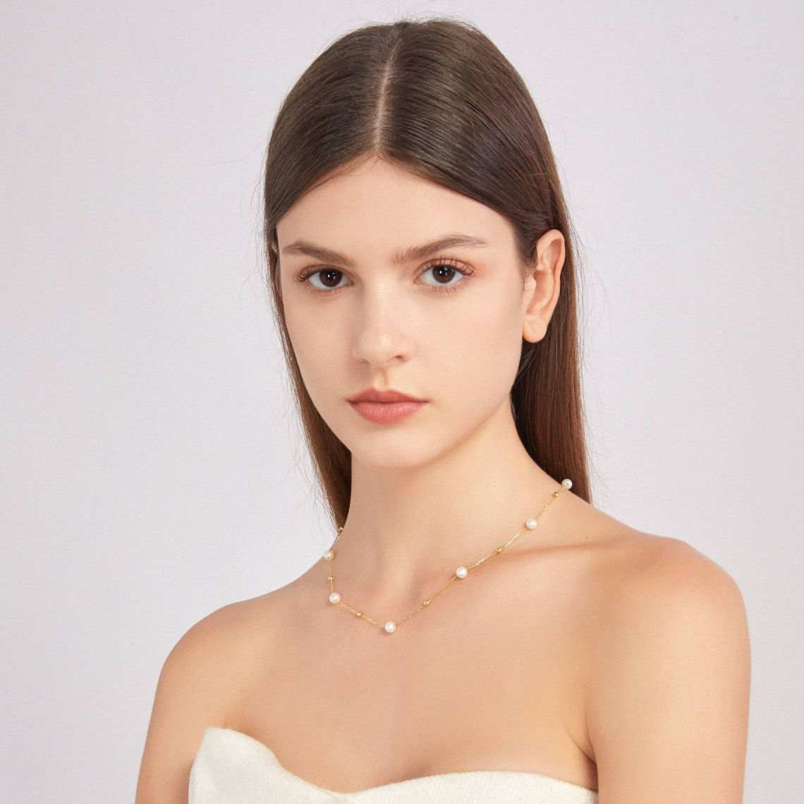 Kette mit Gold und Perlen - abwechselnd Perlen und goldene Glieder