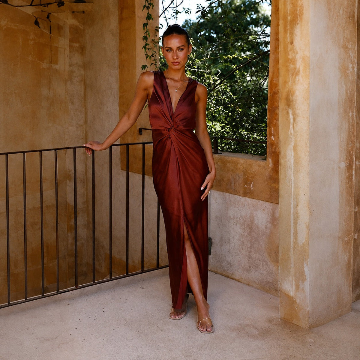 Elaine - Elegantes Abendkleid ärmellos mit offenem Rücken