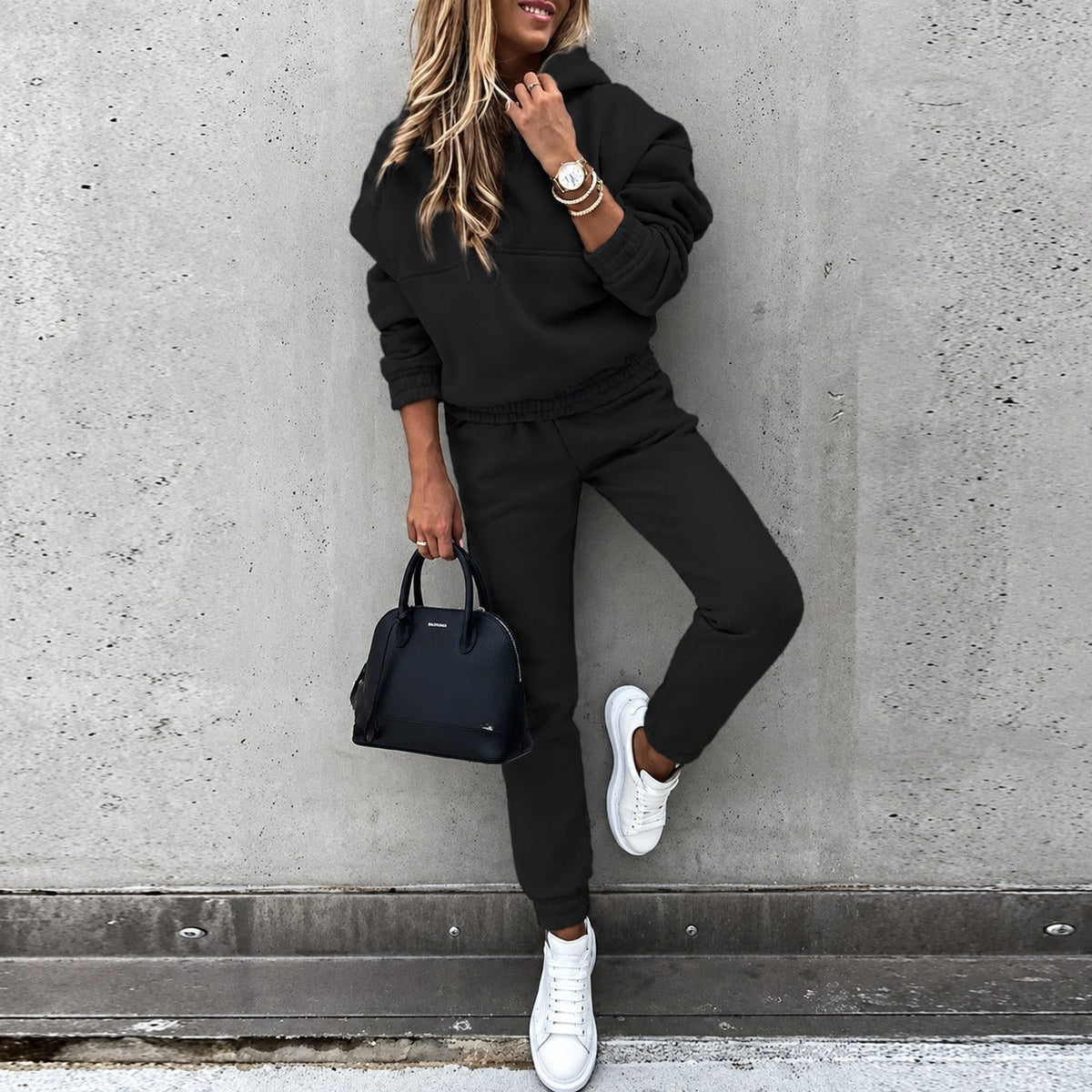 Alisha - Sweatshirt mit langen Ärmeln und Hosen Set