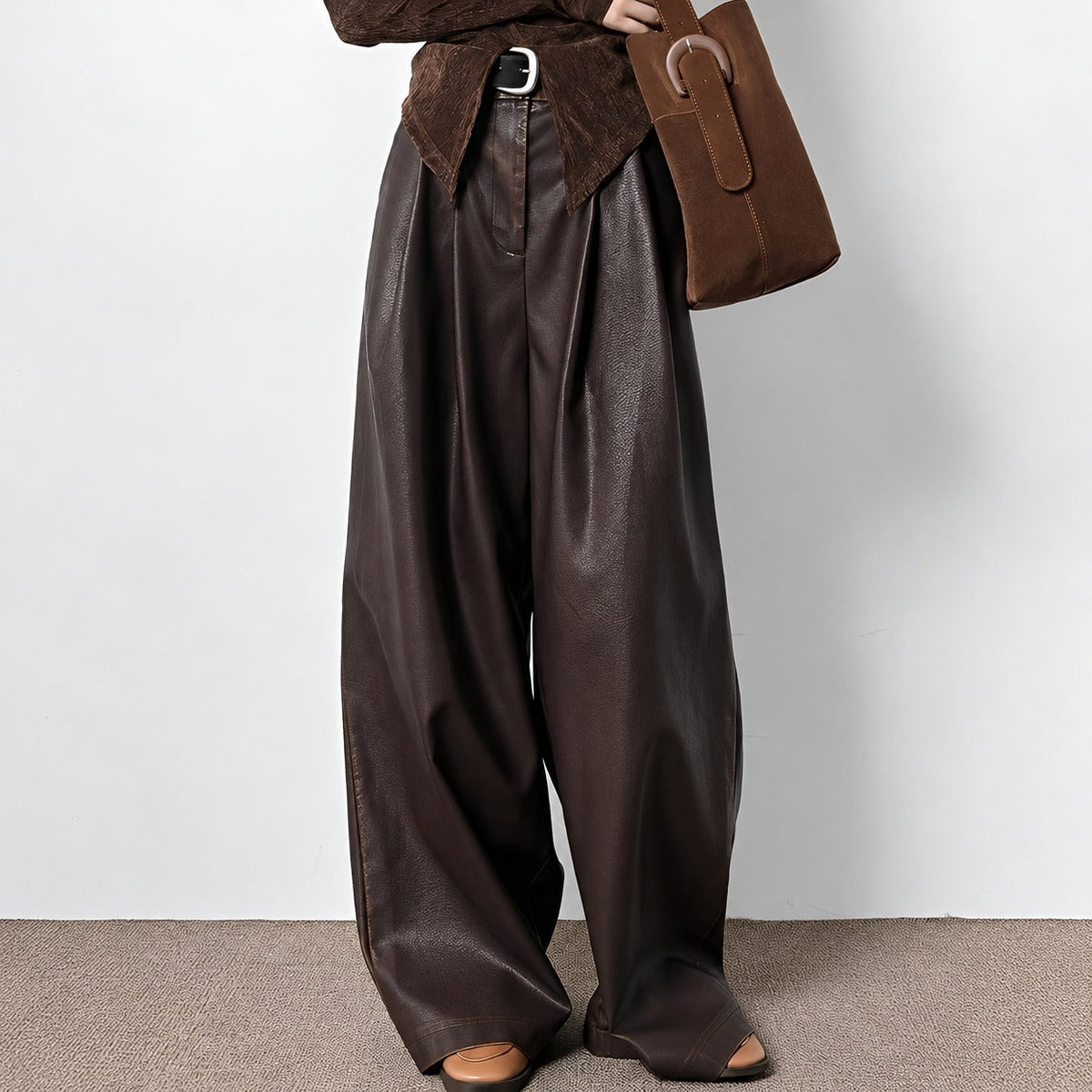 Lora - Traditionelle Damenhosen mit hohem Bund