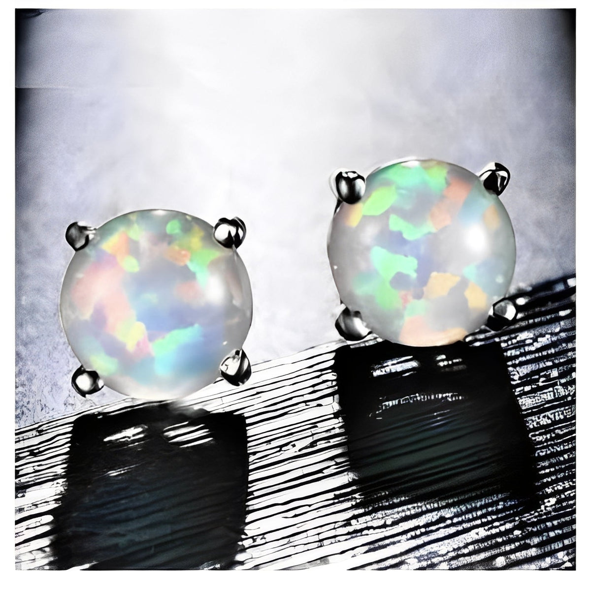 Camille – Elegante Ohrstecker mit Opal