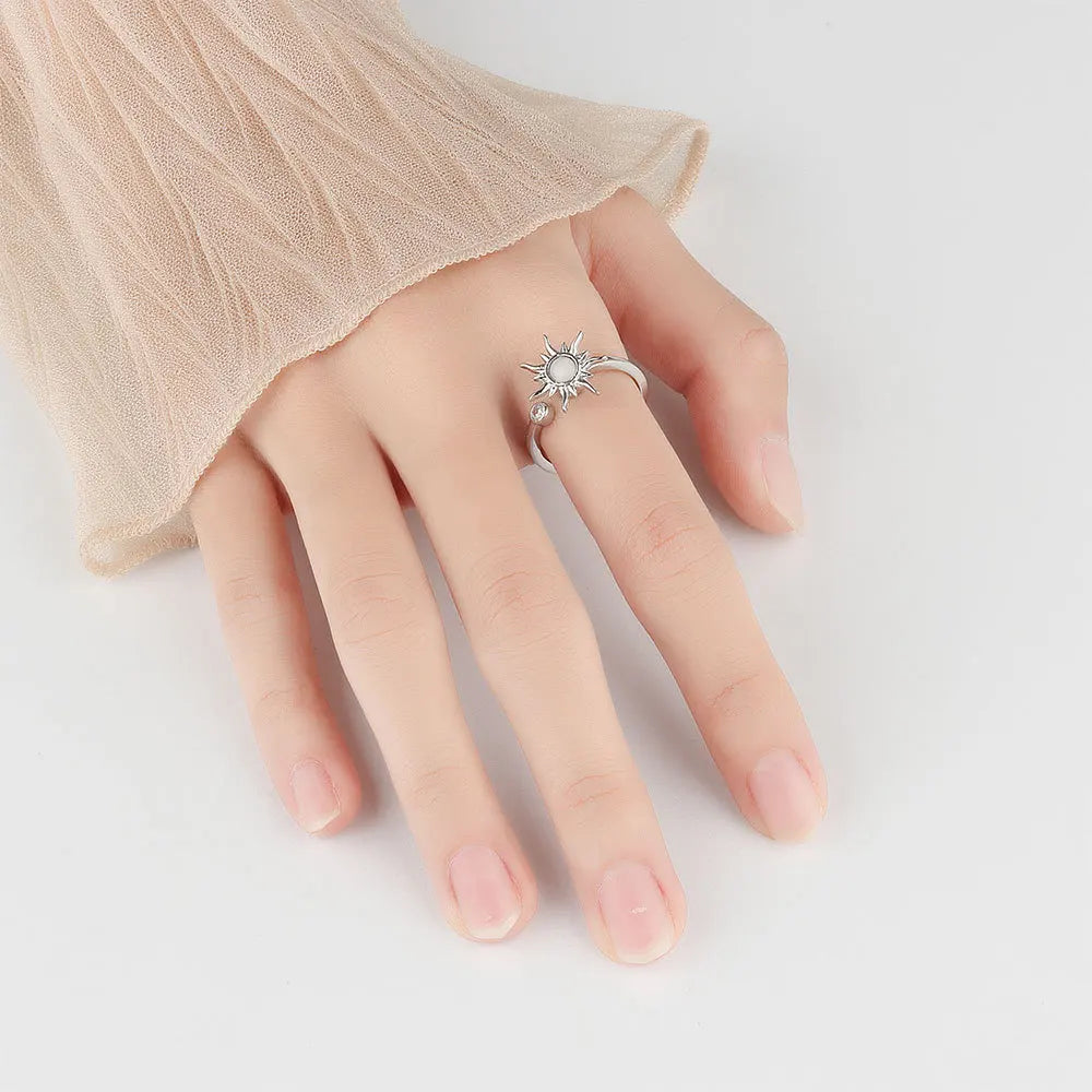 Helia – Rotierender und beruhigender Sonnenring