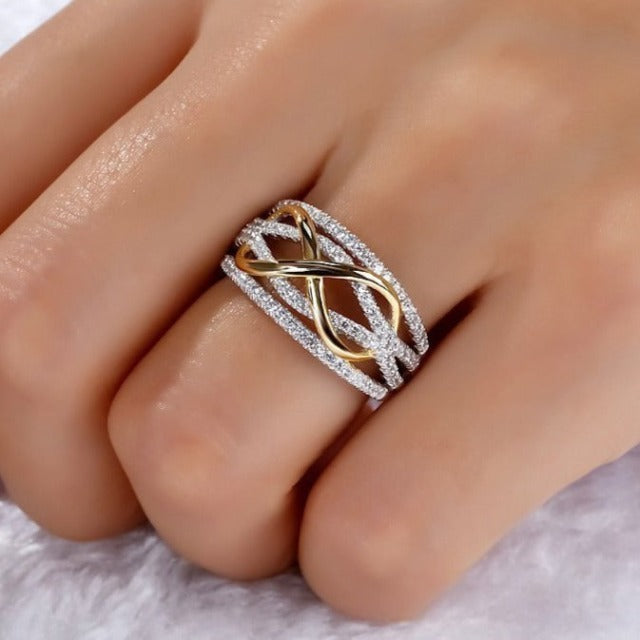 Inaya – Eleganter Unendlichkeitssymbolring für Damen