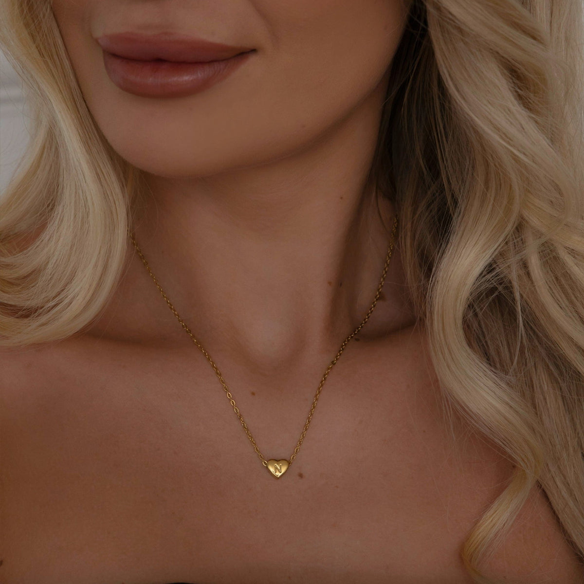 Amora – Kette mit Herzinitialen in Goldüberzug