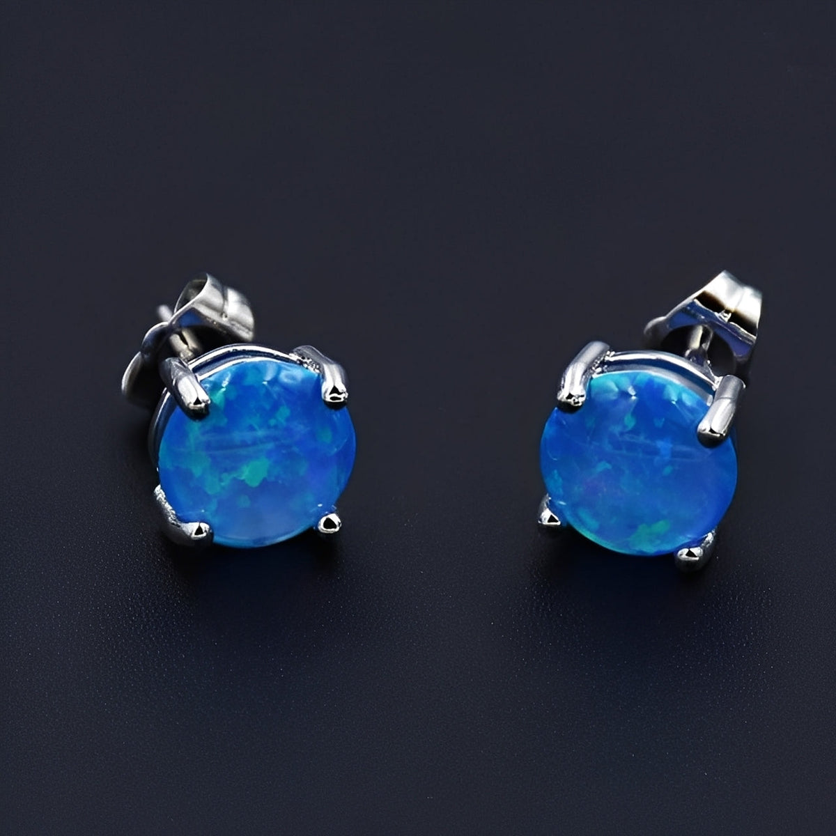 Camille – Elegante Ohrstecker mit Opal