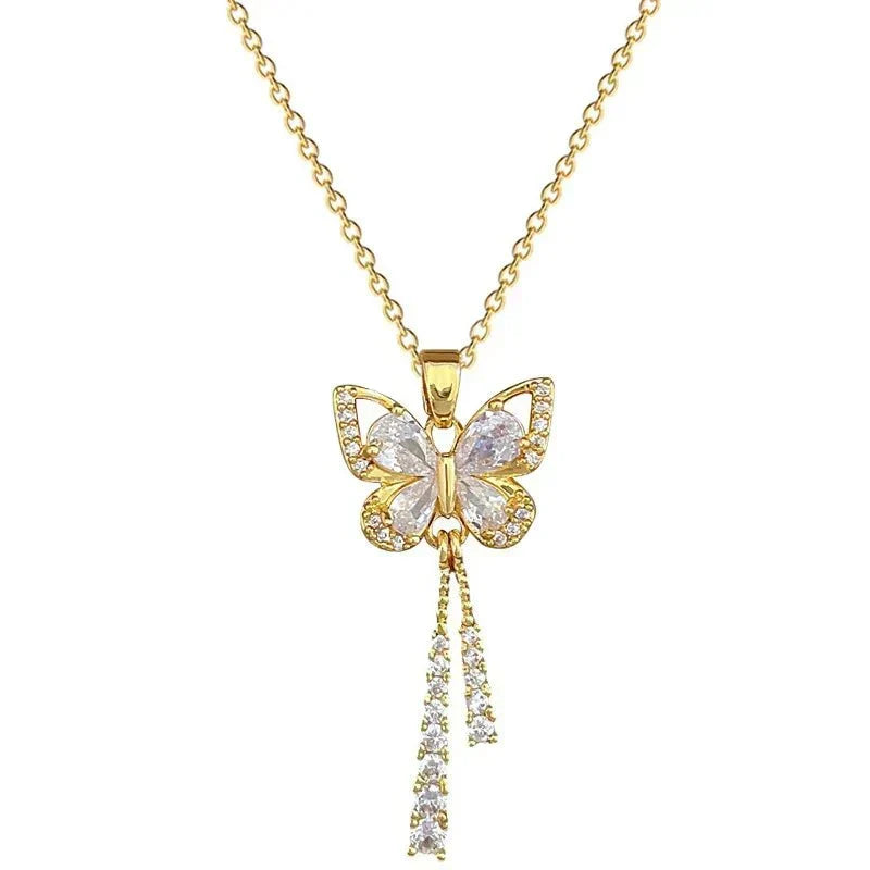 Avie – Funkelnde Schmetterlingshalskette mit Diamanten