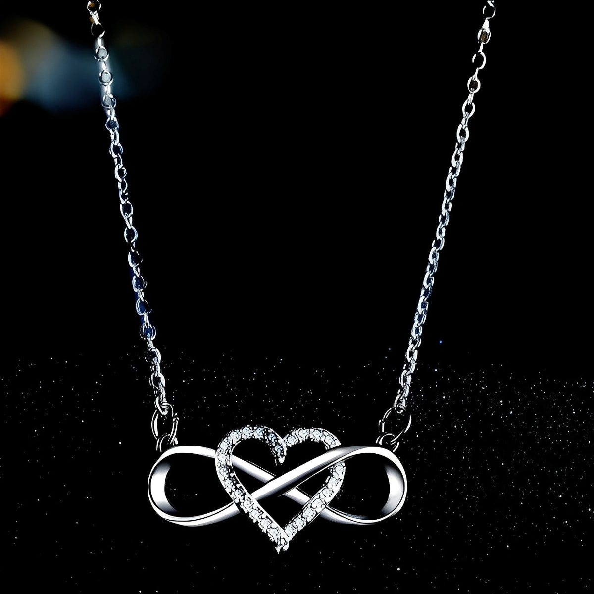 Amaya – Unendliche Kette und Herz der ewigen Liebe