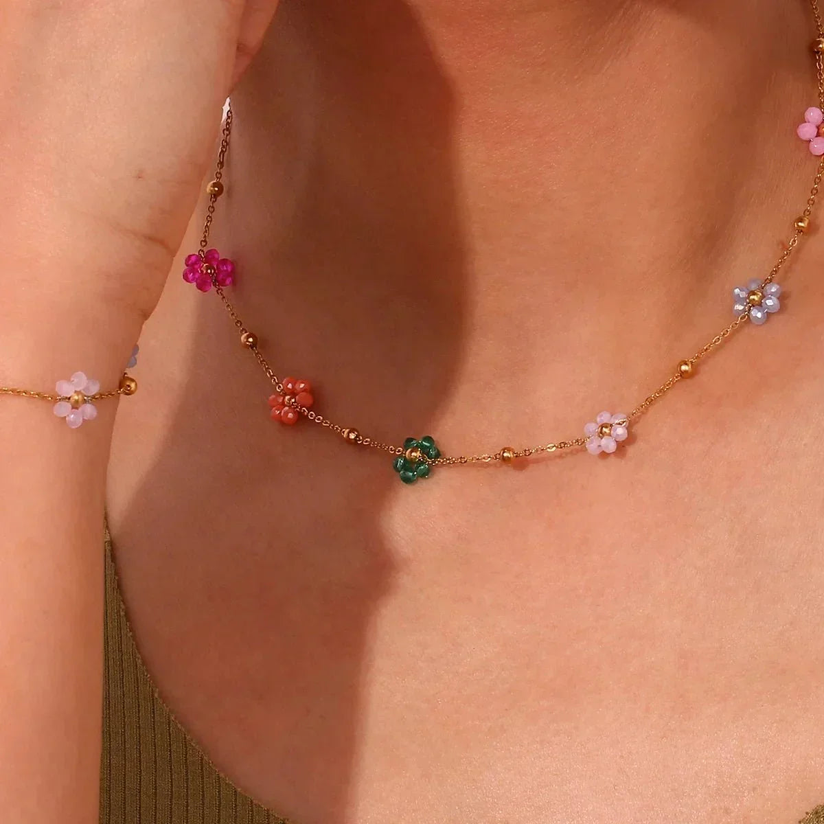 Eliane – Schmuck mit Frühlingsblumen