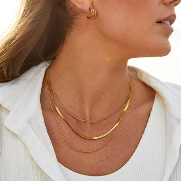Alix – Mehrreihige Halskette in Gold