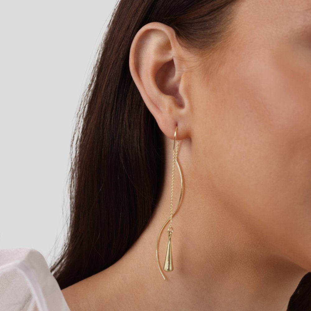 Amaris – Tropfenohrringe in Gold mit Fransen