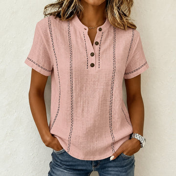 Damen Shirt mit Henley-Knopfleiste und Bandkragen - Kurzarm, lockerer Schnitt, vertikale Ziersteppungen
