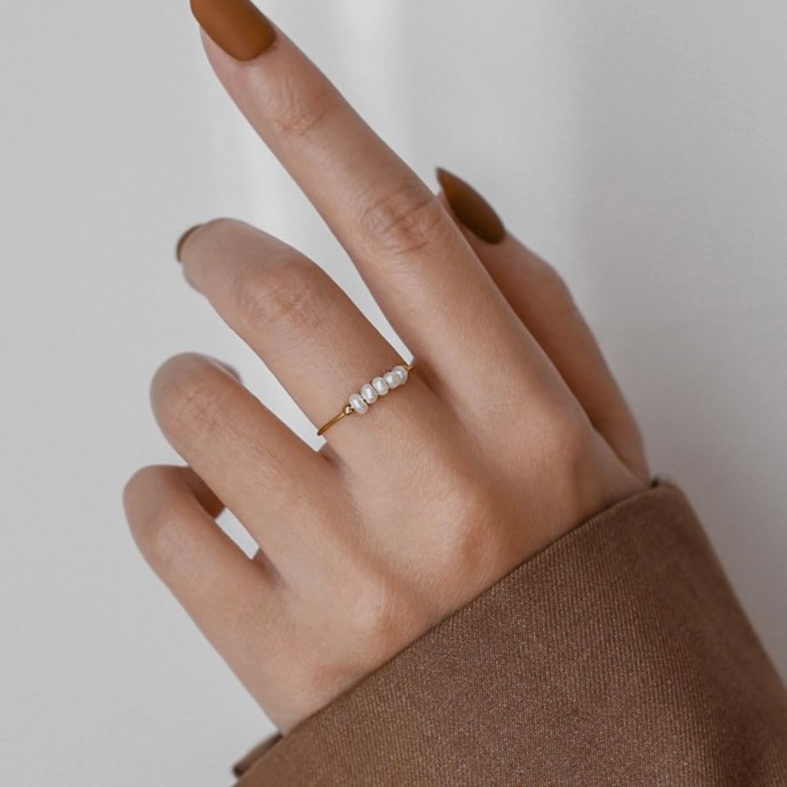 Ring mit kleinen Süßwasserperlen