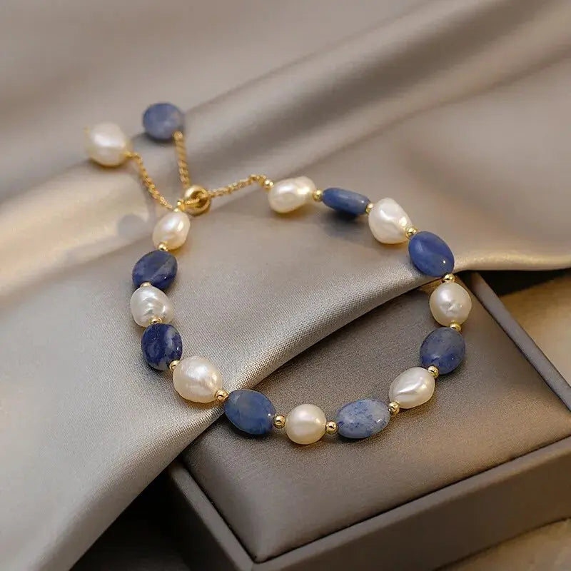 Kira – Elegantes Armband aus Meeresperlen