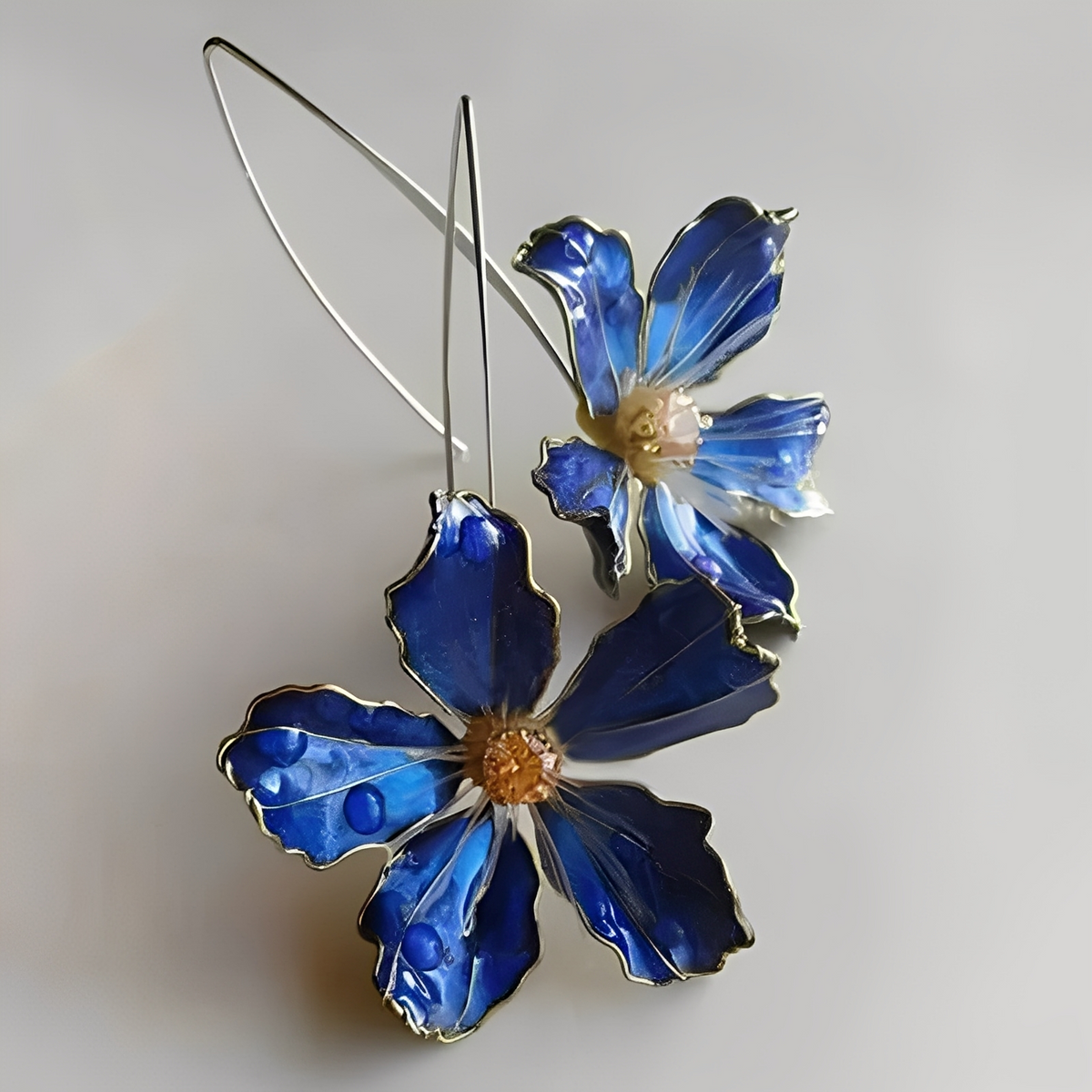 Bliss – Ohrringe im Vintage-Stil mit blauer Blume