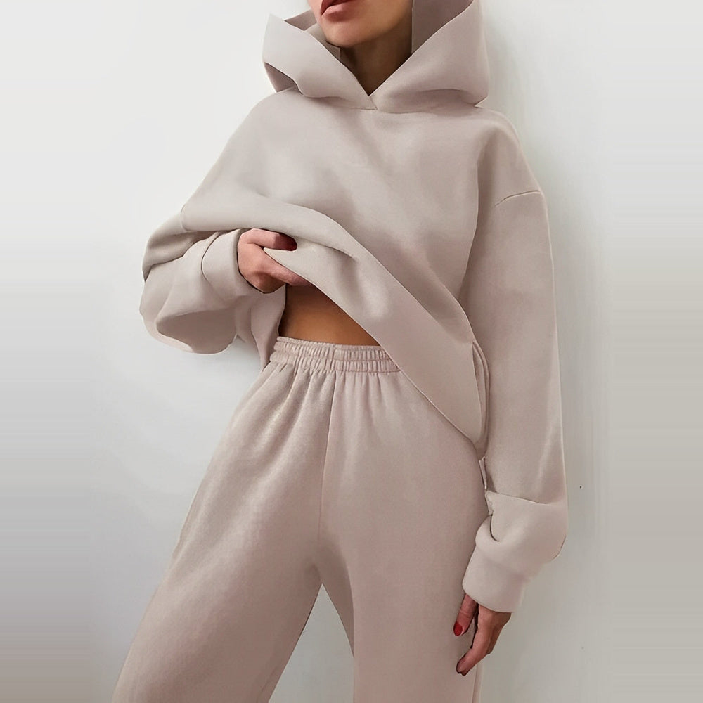 Nora – Set für Damen mit Kapuzenpullover und Jogginghose