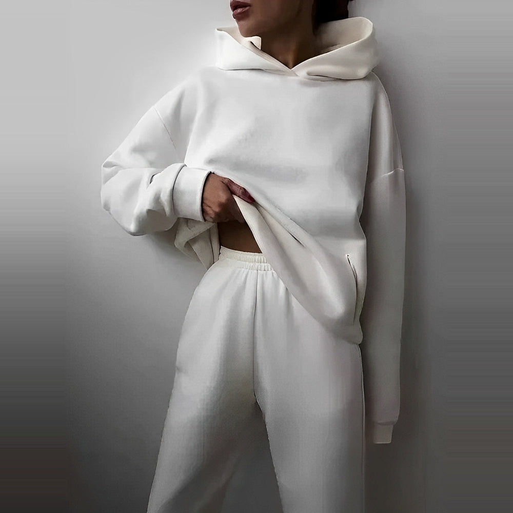 Nora – Set für Damen mit Kapuzenpullover und Jogginghose
